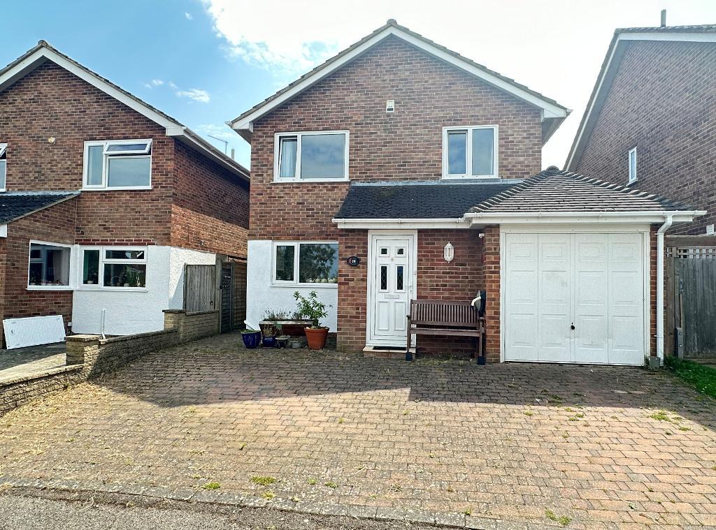 Hills Road, Steyning, West Sussex, BN44 3QG