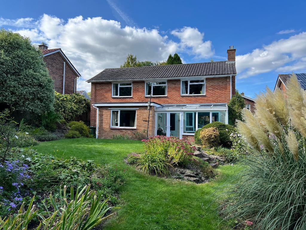 Maudlyn Parkway, Bramber, West Sussex, BN44 3PT