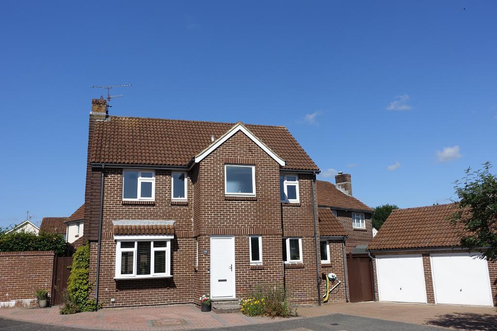 Willow Close, Steyning, BN44 3SP