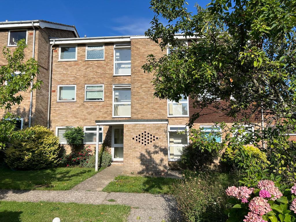 Adur Valley Court, Upper Beeding, West Sussex, BN44 3JN