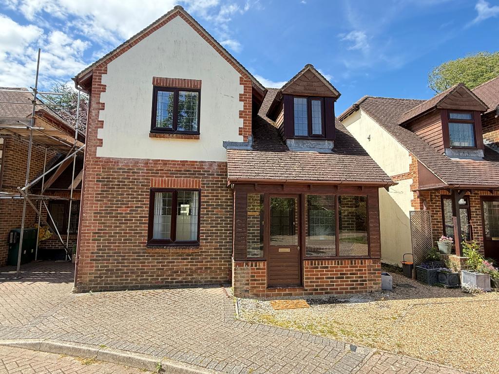 Church Farm Walk, Upper Beeding, BN44 3HD