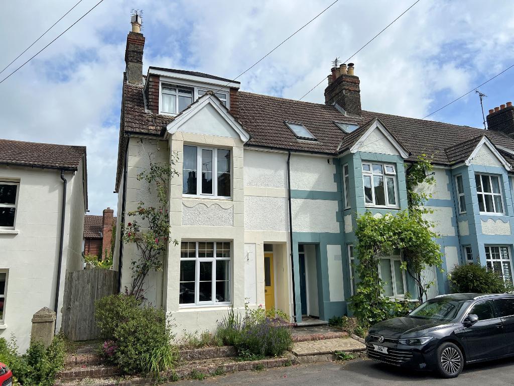 Clyde Terrace, Steyning, West Sussex, BN44 3YN