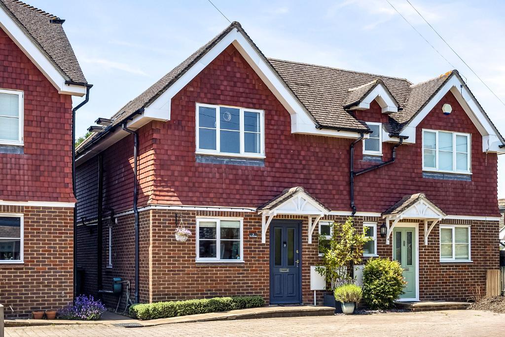 The Moorings, Church Lane, Upper Beeding, West Sussex, BN44 3BY